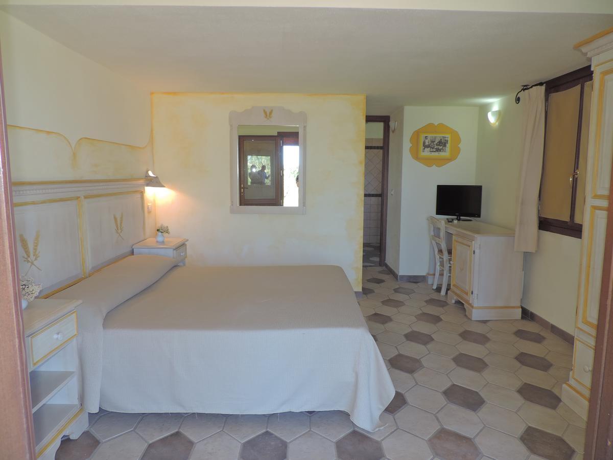 Hotel Minnia Budoni Ngoại thất bức ảnh