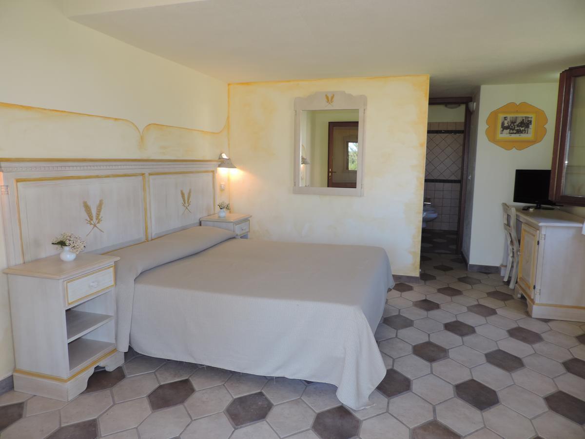 Hotel Minnia Budoni Ngoại thất bức ảnh